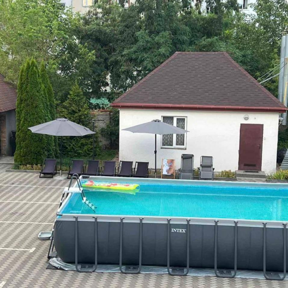 Stara Vezha Hotel Boryspil Bagian luar foto