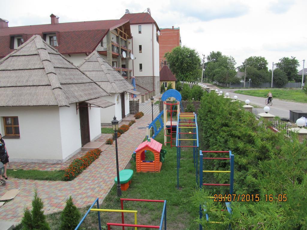 Stara Vezha Hotel Boryspil Bagian luar foto