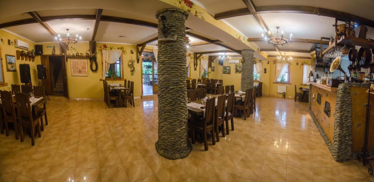 Stara Vezha Hotel Boryspil Bagian luar foto