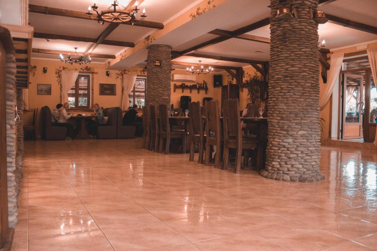 Stara Vezha Hotel Boryspil Bagian luar foto
