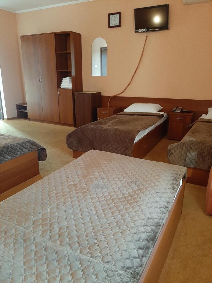 Stara Vezha Hotel Boryspil Bagian luar foto